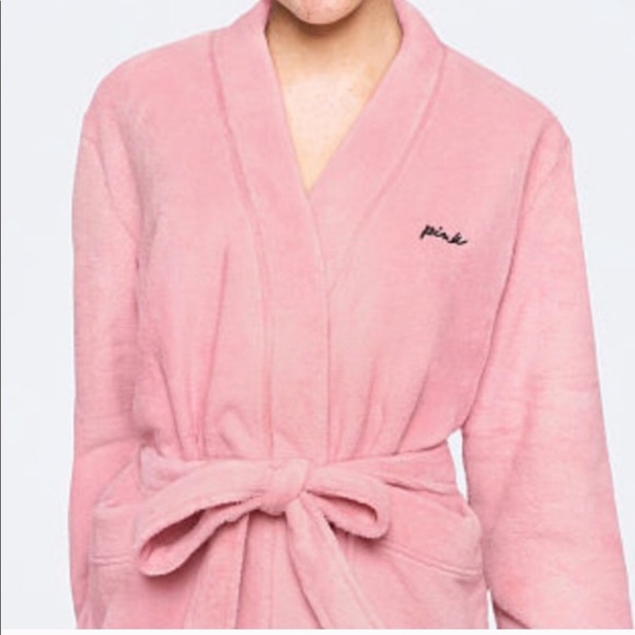 Vs Pink Robe - Picture 3 of 6